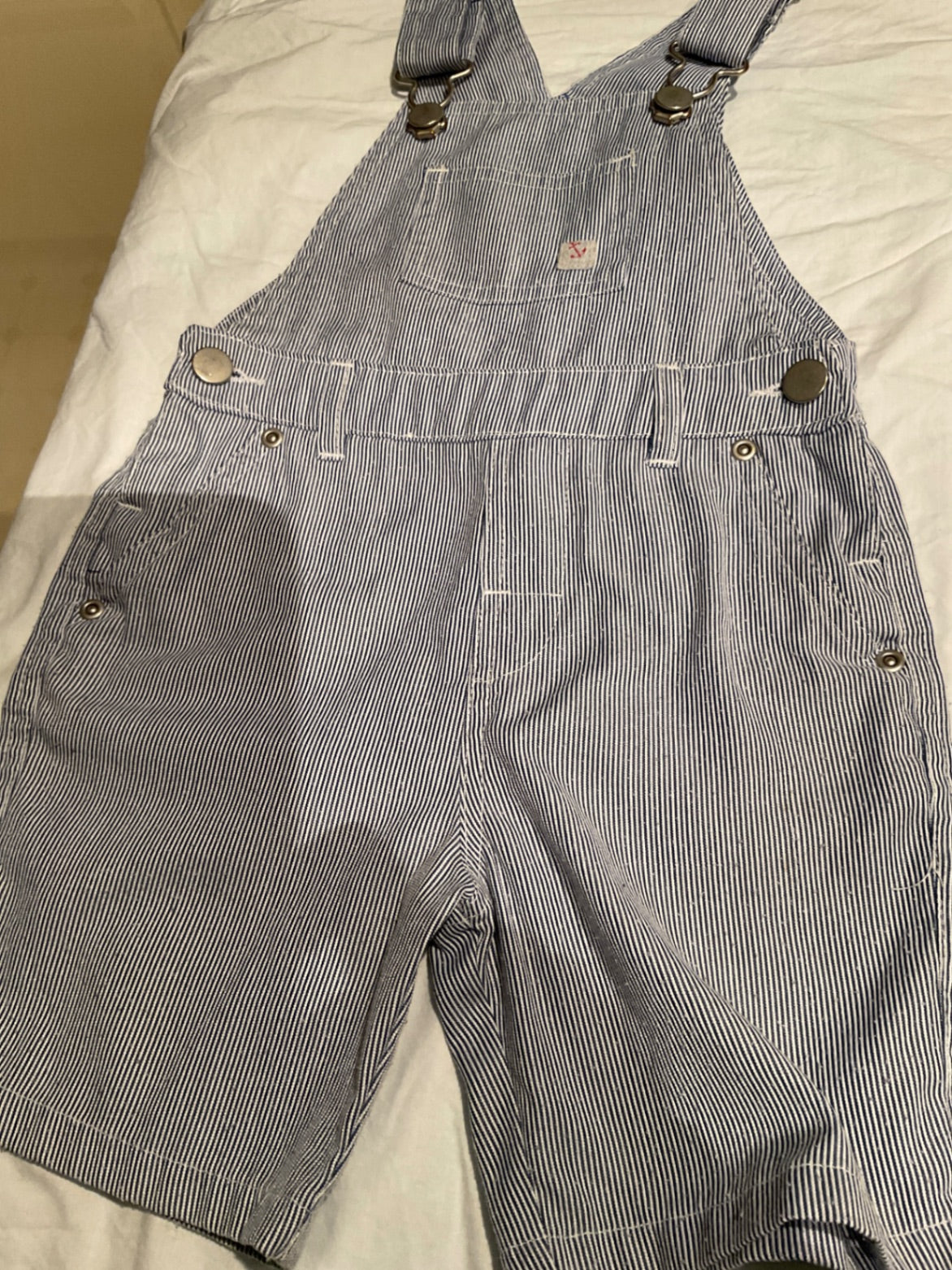 The Little White Company  Latzhose 92/98 Blau-Weiß gestreift