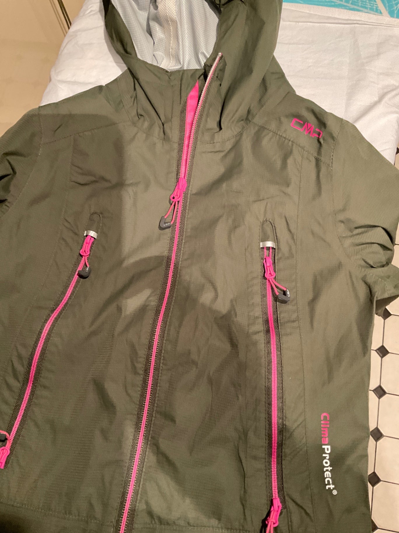 CMP Jacke mit Kapuze Outdoor  116 Grün mit Pink