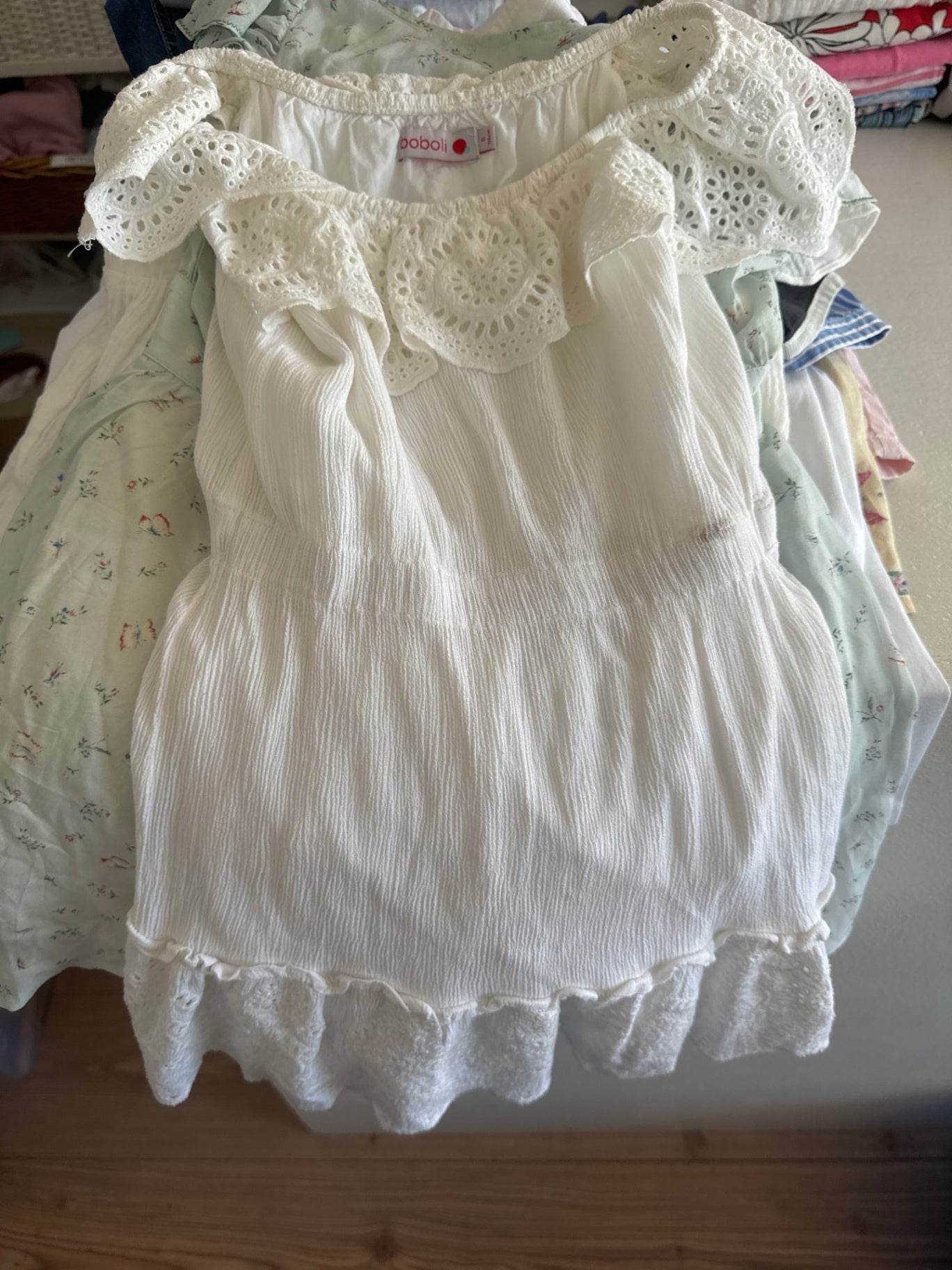 Boboli Kleid Lochstickerei * Fleck 116 Weiß