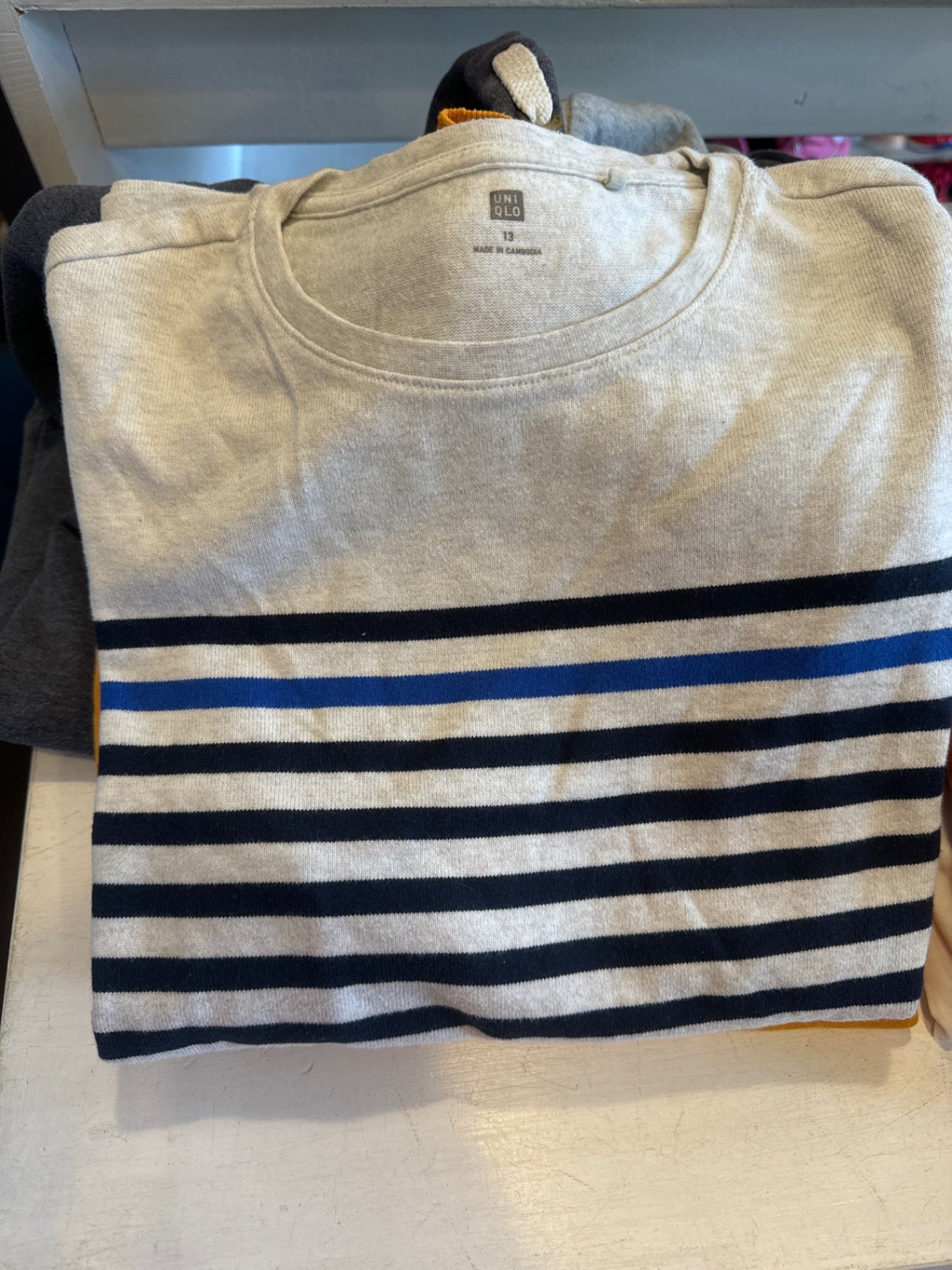 Uniqlo Pullover 152/158 Weiß mit blauen Streifen