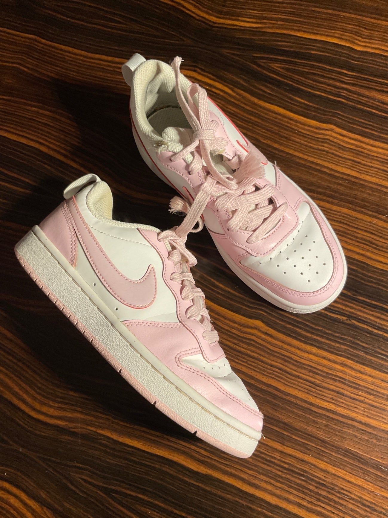 Nike Sneaker 36 Weiß und Rosa