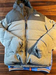 The North Face Daunenjacke *Loch am Ärmel 110/116 Grau