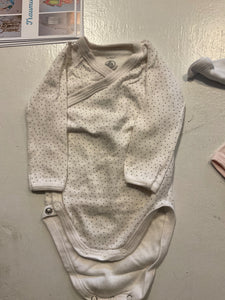 PETIT BATEAU Baby-Body 60 Weiß mit schwarzen Punkten
