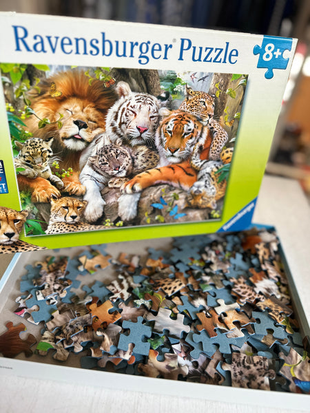 Puzzle *schmusende Raubkatzen -  - Ravensburger