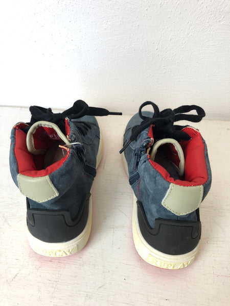 Sneaker - „High Top“