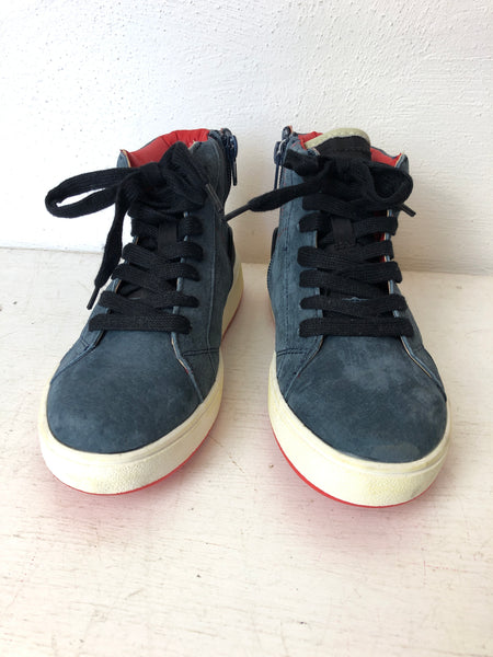 Sneaker - „High Top“